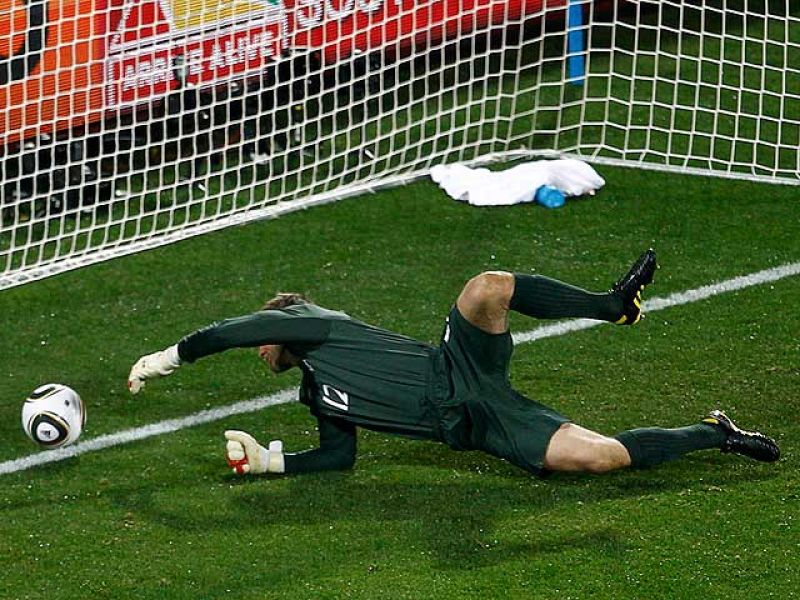 Inglaterra hace aguas por la retaguardia