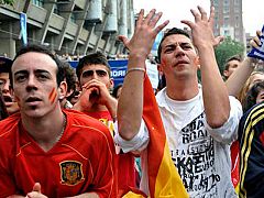 España-Suiza en la calle: de la euforia al fiasco en menos de dos horas