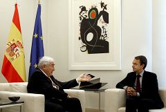 Zapatero explica al director del FMI la reforma laboral y las medidas contra el déficit de España