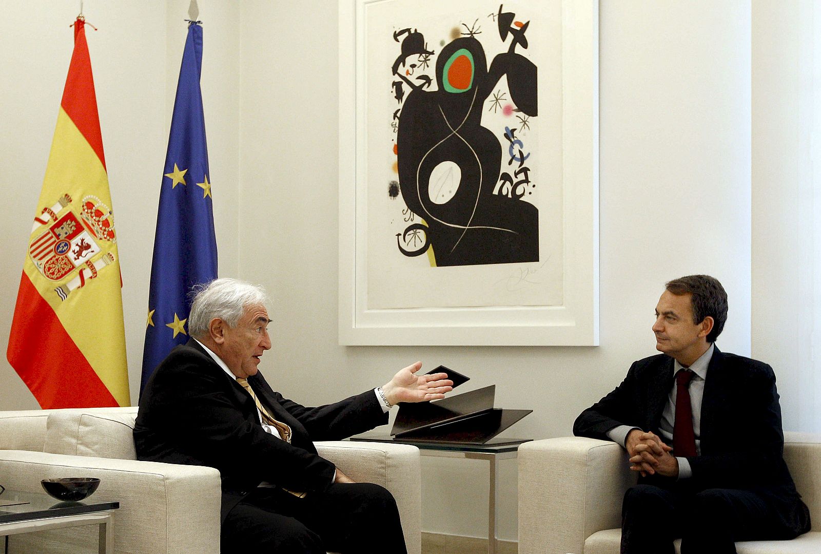 Zapatero se reúne con Strauss-Khan