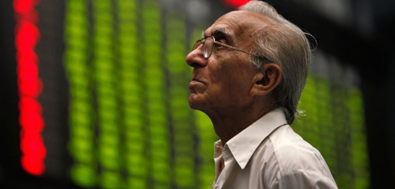 La transparencia bancaria y el respaldo europeo ahuyentan de los mercados la desconfianza en España