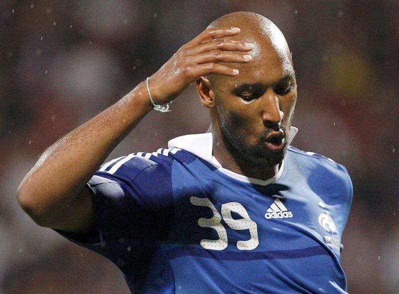 Anelka niega haber insultado a Domenech