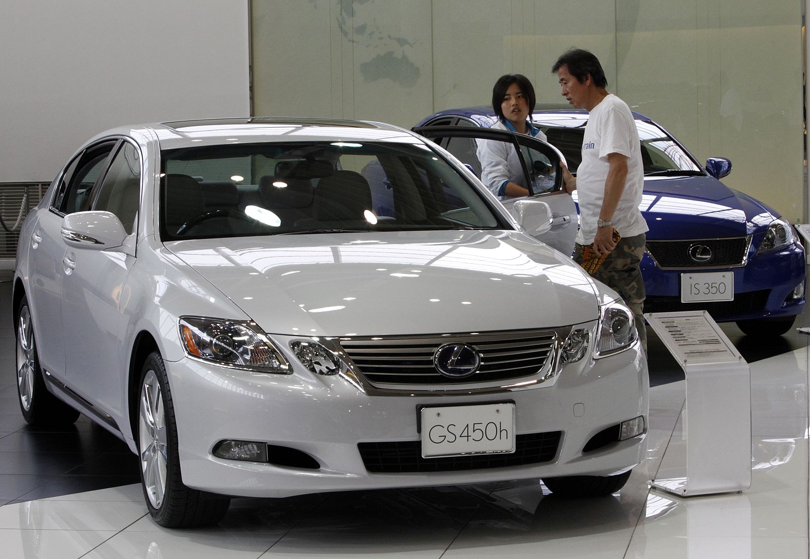 Un Toyota Lexus GS 450h en Tokio