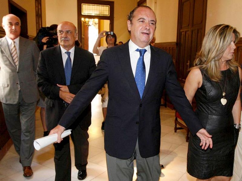 La Policía defiende la legalidad de la detención del presidente de la Diputación de Alicante