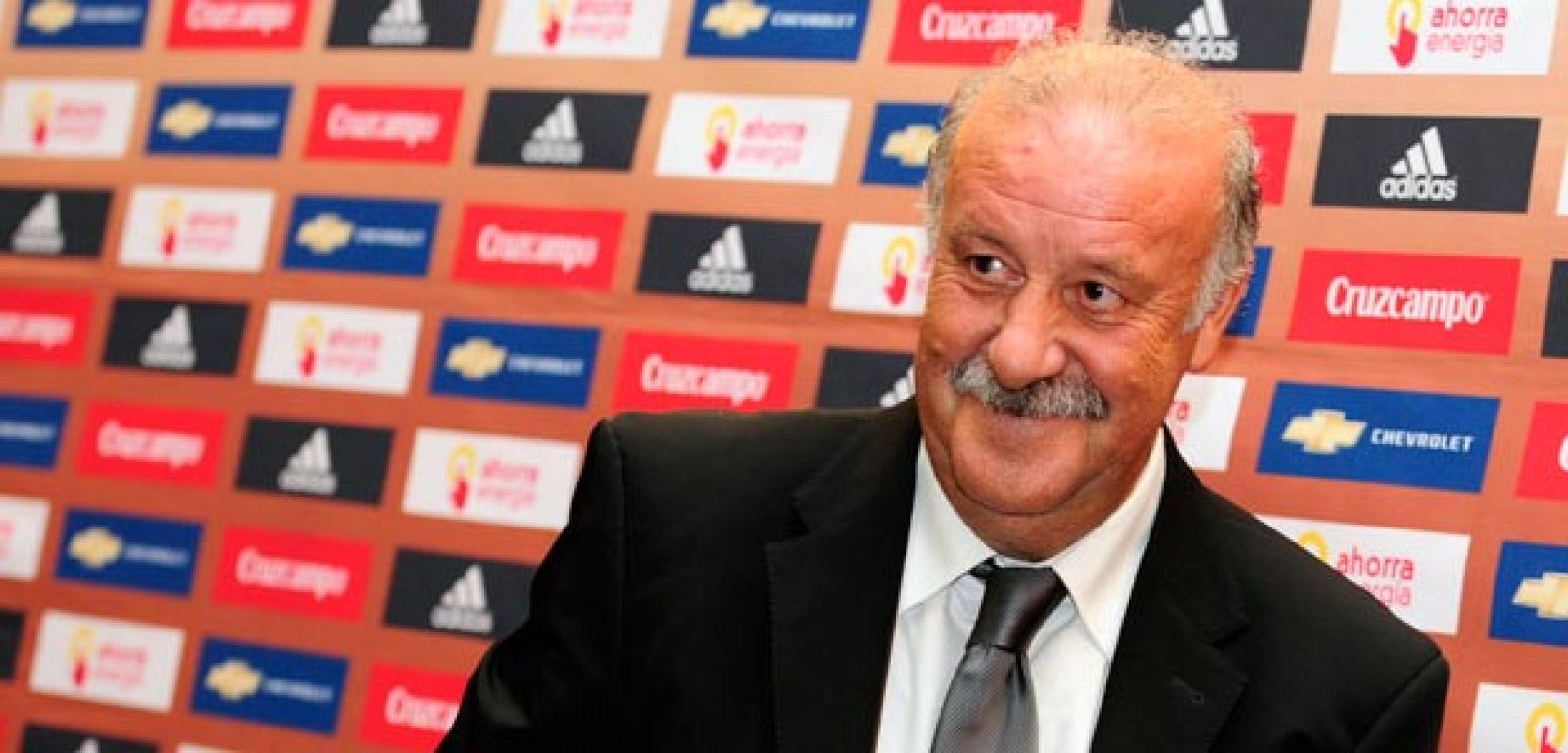 Del Bosque y los patrocinadores
