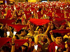 Miles de personas despiden los sanfermines entonando el 'Pobre de mí'