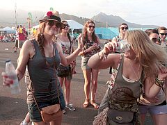 Kasabian y Love of Lesbian calientan la maquinaria del FIB