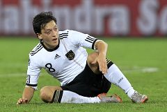 El Werder Bremen y Özil no se entienden para la renovación