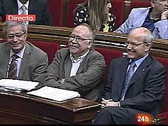 Montilla se ausenta del debate de la prohibición de los toros, pero aparece en la votación
