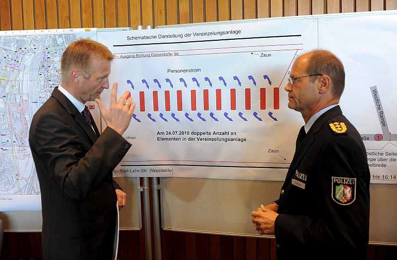 Las autoridades responsabilizan de la tragedia de la 'Loveparade' a la organización