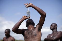 La Asamblea General de la ONU reconoce el agua potable como "derecho humano básico"
