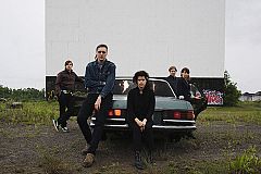 'The suburbs': Arcade Fire elabora un álbum ecléctico y artesanal para hacer historia