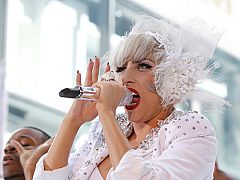 Lady Gaga, icono mundial, de nuevo en las portadas
