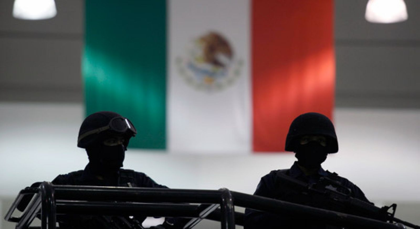 mueren 12 narcos en méxico
