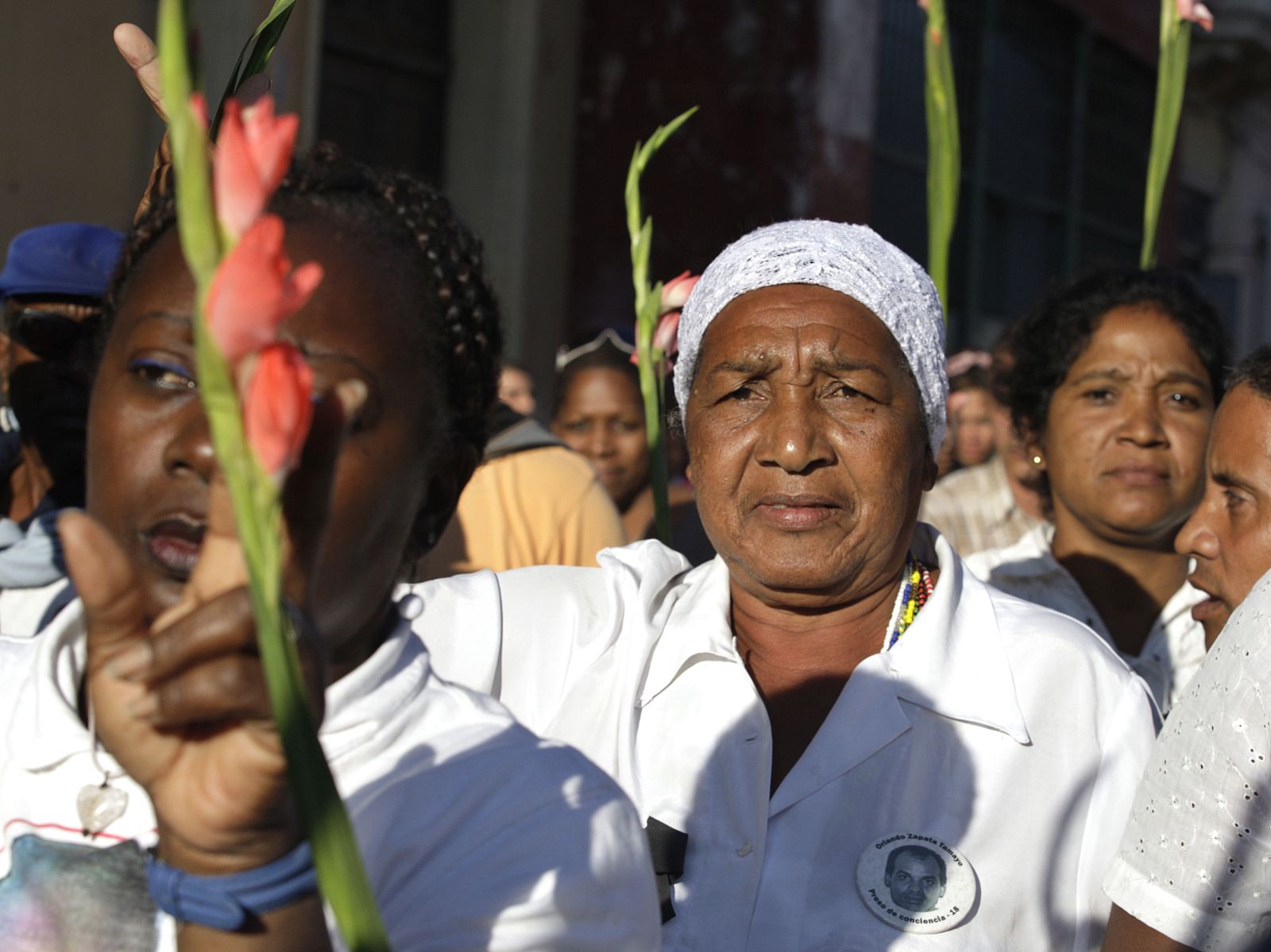 La madre de Zapata, Reina Luisa Tamayo, durante una marcha junto a las Damas de Blanco