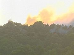 El incendio de Benirràs ha arrasado ya 400 hectáreas de pinar de la isla de Ibiza