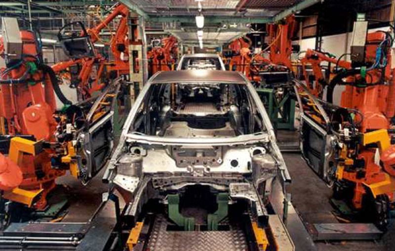 Expertos auguran que la producción industrial española crecerá solo un 0,6% 