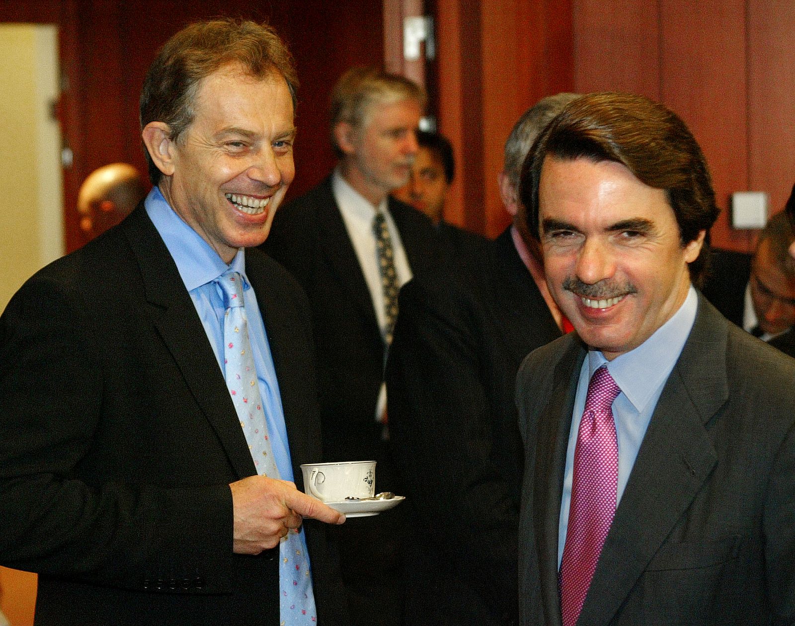 BRITISH PRIME MINISTER BLAIR SHARES A LAUGH WITH HIS SPANISH