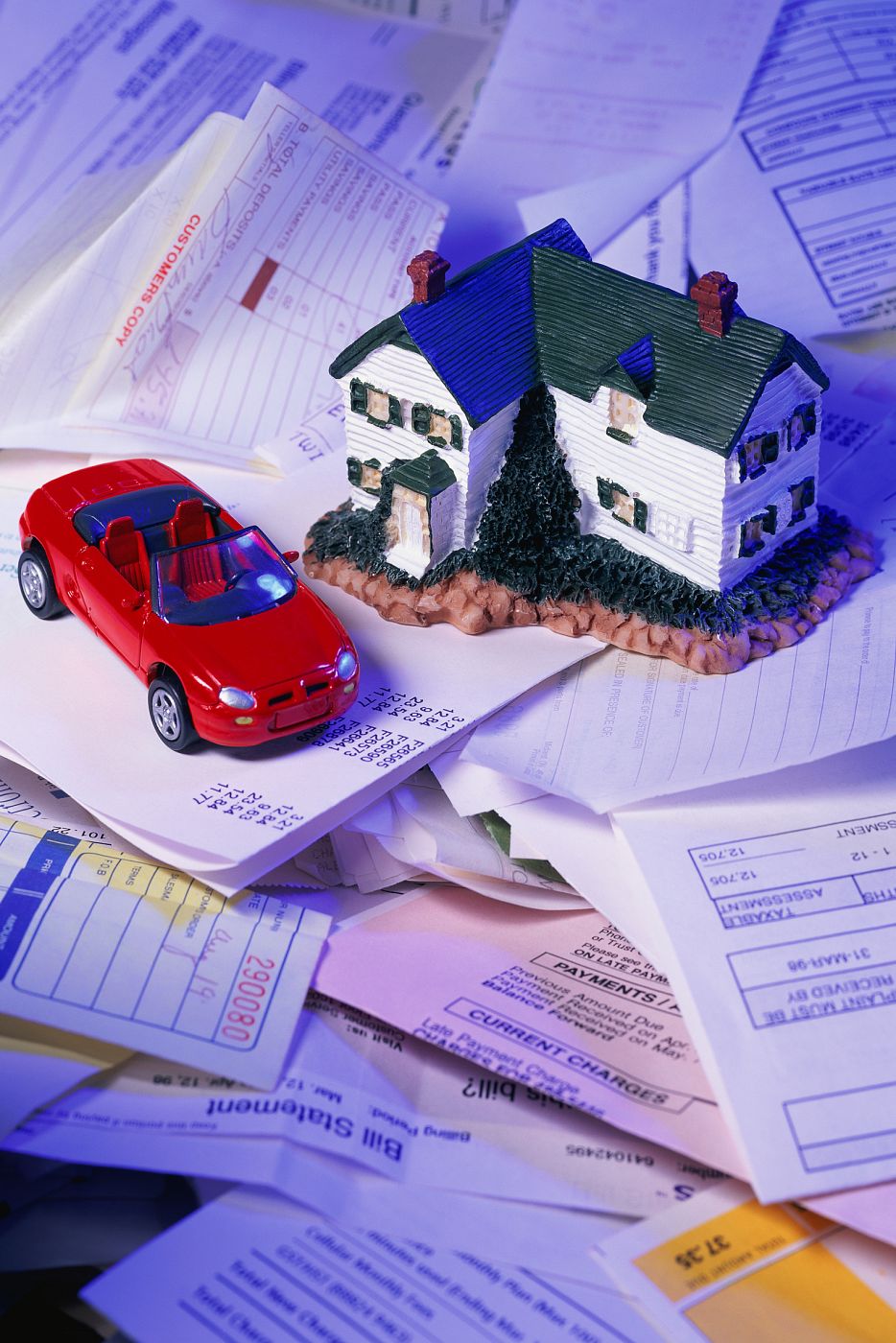 Las deudas de empresas caen un 1,9% mientras que el de las familias crece un 0,5%