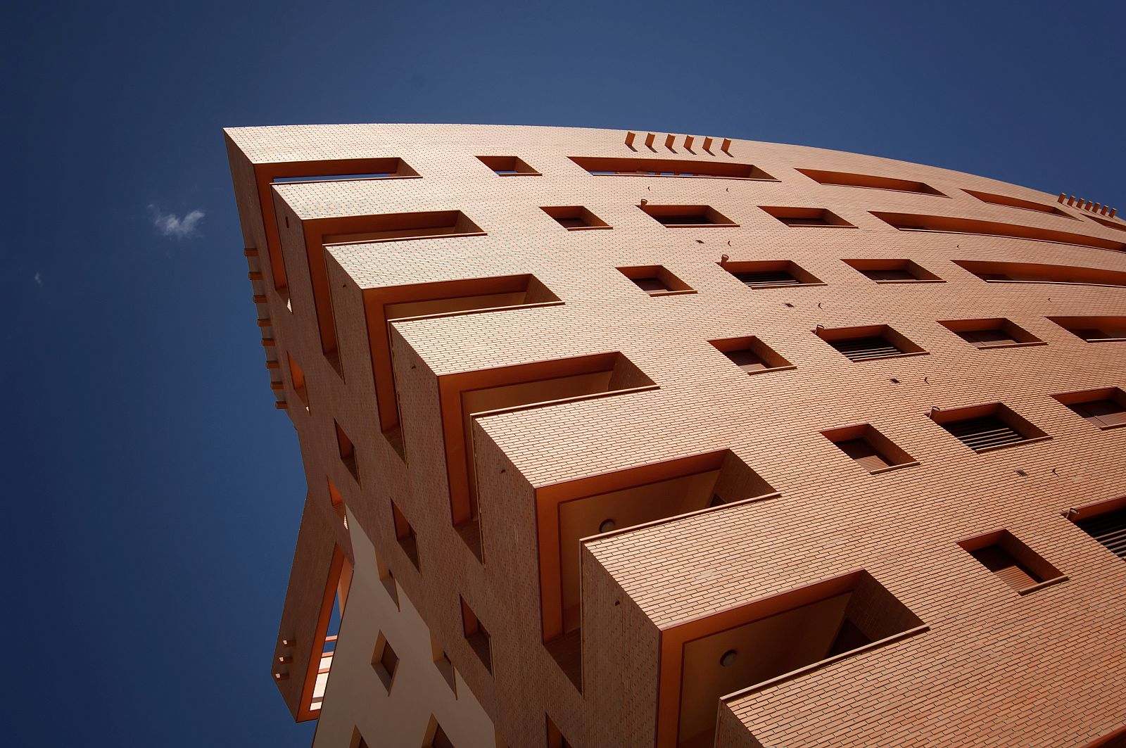 España recibió a más de 84 millones de turistas en 2023, una cifra récord