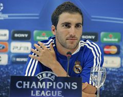 Higuaín: "A Mourinho se le contrató este año para ser campeones"