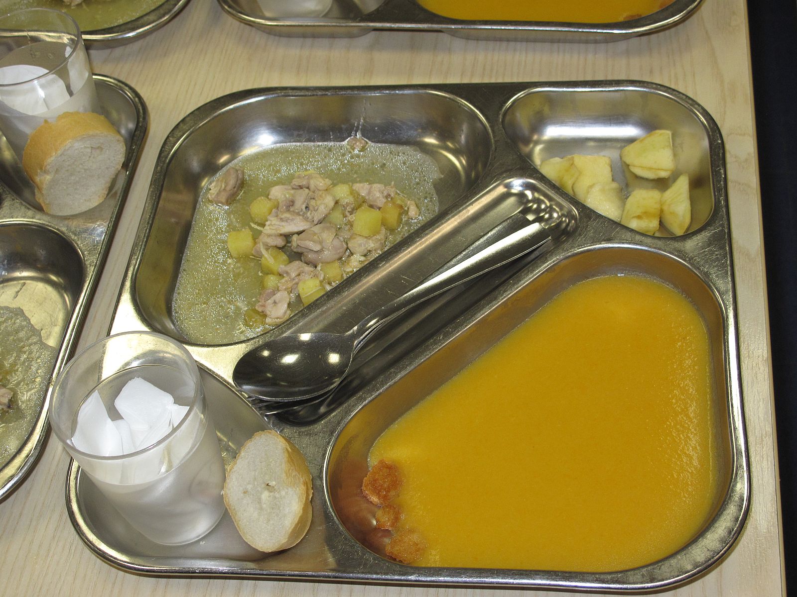 Los comedores escolares estarán supervisados por nutricionistas