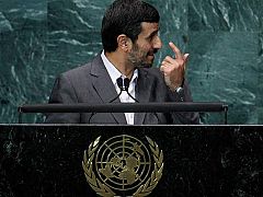 Ahmadineyad se salva del boicot de Occidente en la ONU...pero no del de los traductores