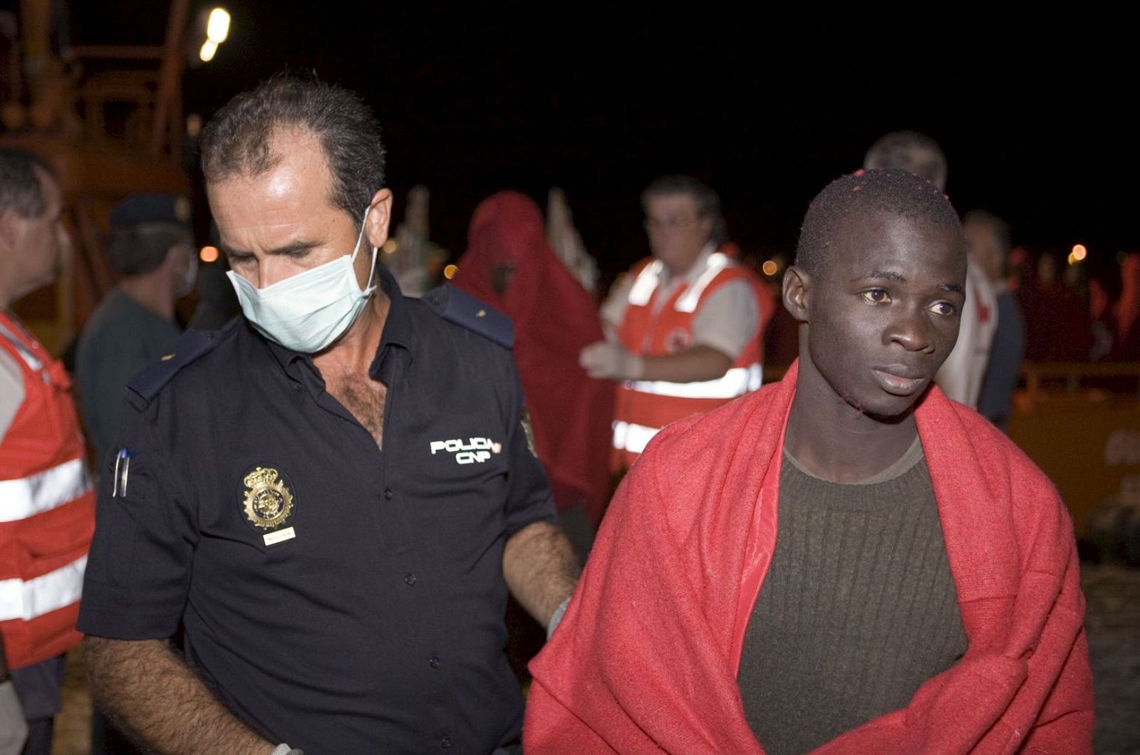 Interceptados en las costas la mitad de inmigrantes que el año pasado