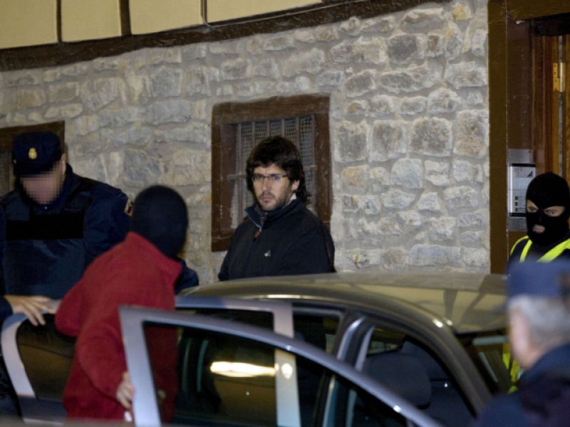 Detienen a siete personas de la red internacional 'abertzale' Askapena en el País Vasco y Navarra