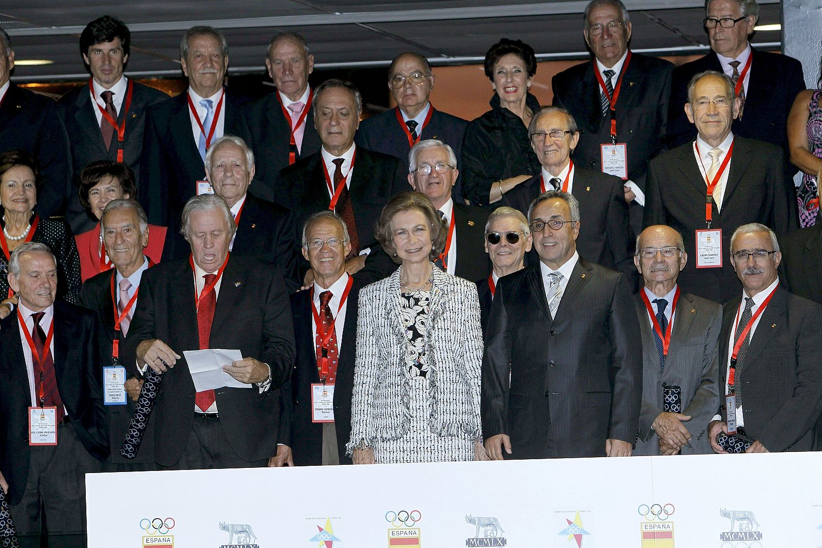 REINA PRESIDE GALA 50 ANIVERSARIO PARTICIPACIÓN ESPAÑOLA EN OLIMPIADAS 1960