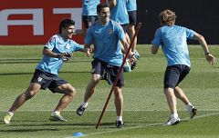 Cerezo: "Estamos en negociaciones con Agüero"