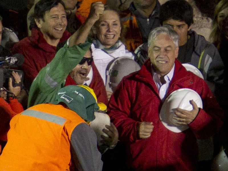 Chile finaliza con éxito el rescate minero más complejo y seguido de la historia
