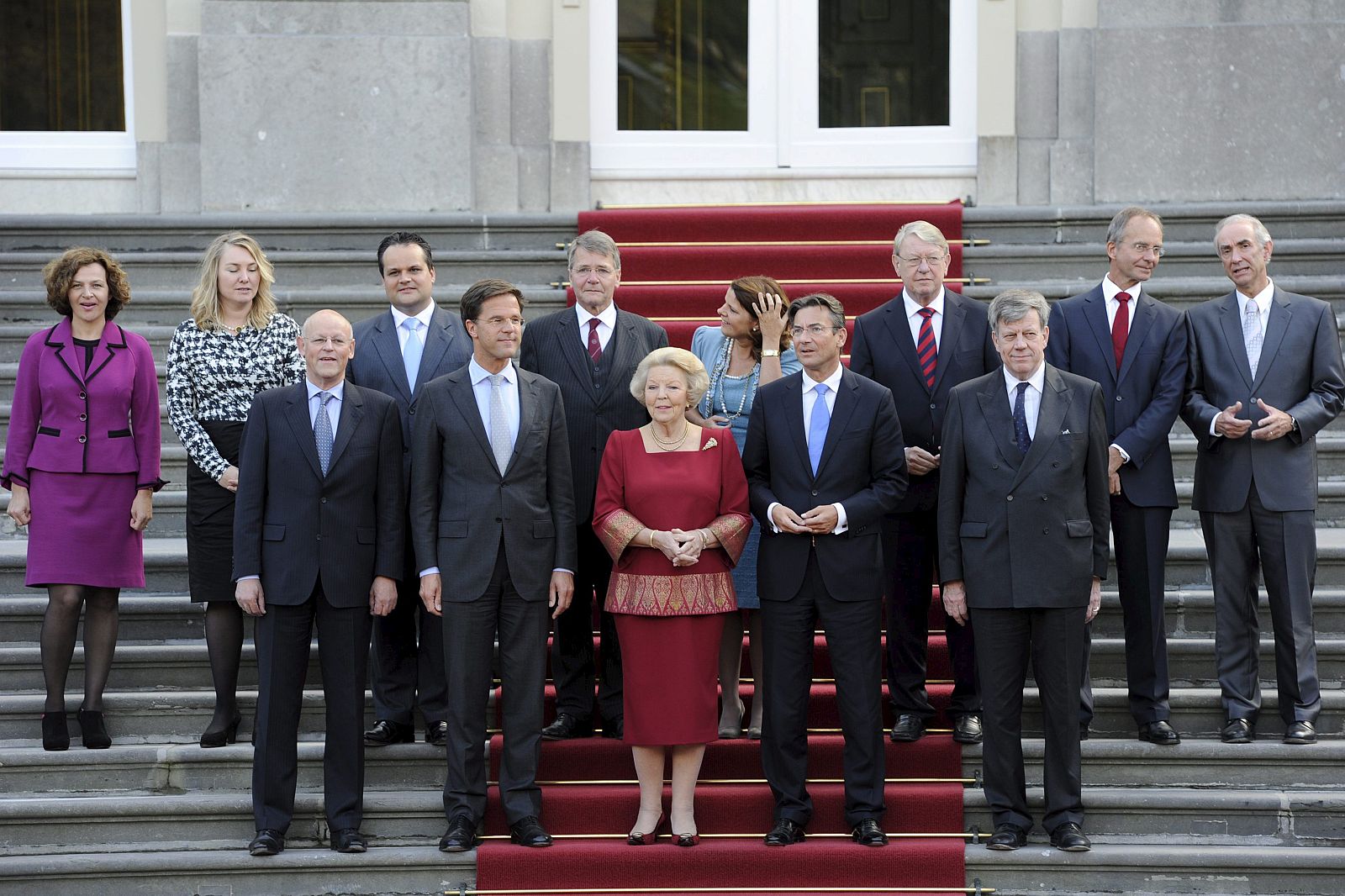 EL NUEVO GOBIERNO HOLANDÉS DE MARK RUTTE TOMA POSESIÓN