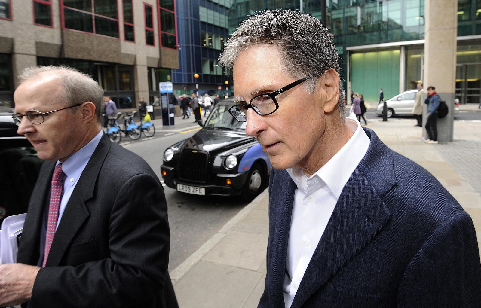 John W. Henry, propietario de NESV