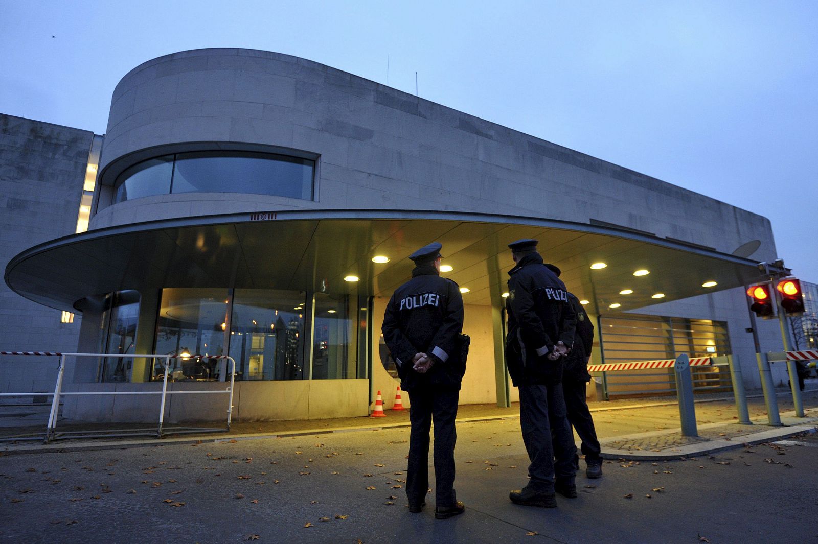 DESACTIVAN UN PAQUETE SOSPECHOSO RECIBIDO EN LA CANCILLERÍA ALEMANA