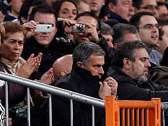 Dos partidos de sanción para Jose Mourinho