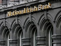 Irlanda admite "conversaciones" sobre su deuda, pero asegura que no ha solicitado un rescate