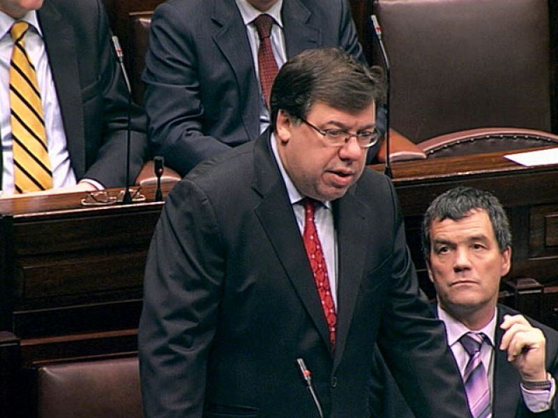 Irlanda resiste las presiones de la UE y no pide ayuda externa 