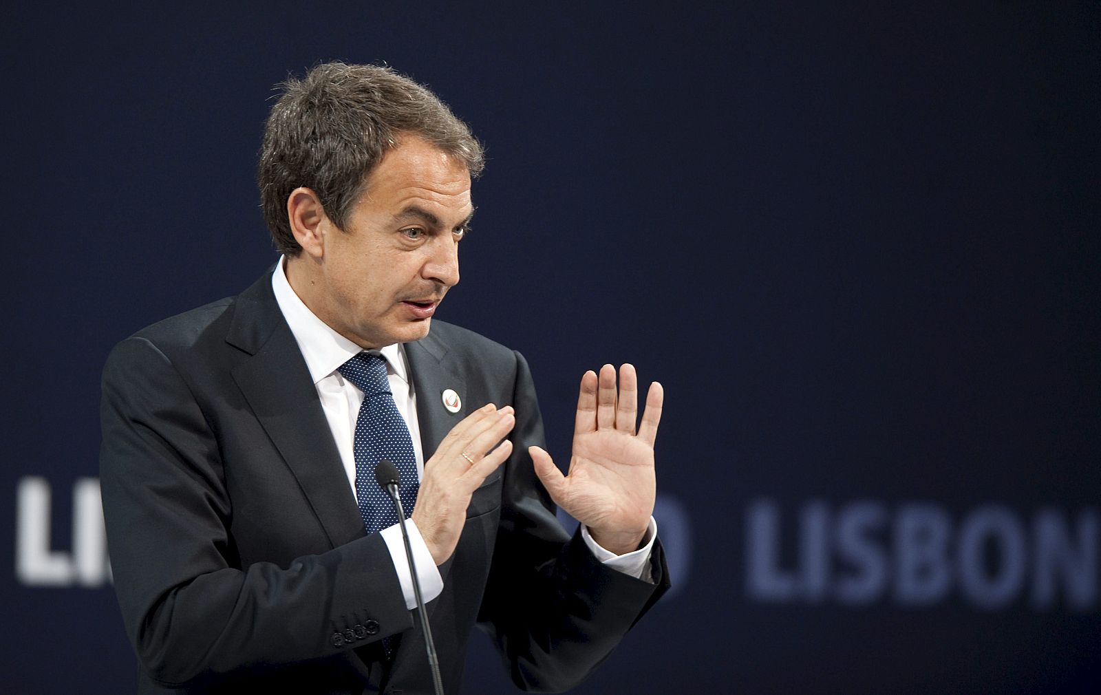 RUEDA DE PRENSA DE ZAPATERO