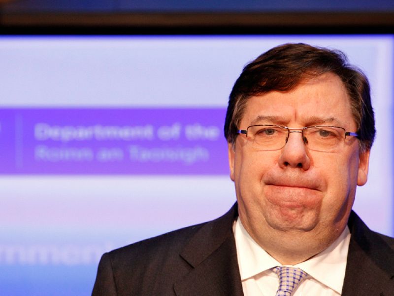 El rescate de la UE quiebra al Gobierno y aboca a Irlanda a unas elecciones anticipadas