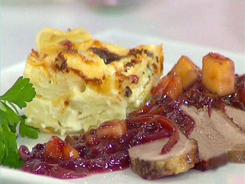 Pato con salsa de arándanos y patatas aromatizadas (29/11/10)
