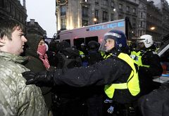 Los estudiantes británicos vuelven a protestar mientras afloran las dudas entre los liberales