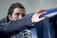 Higuaín evita el quirófano a la espera de una mejoría