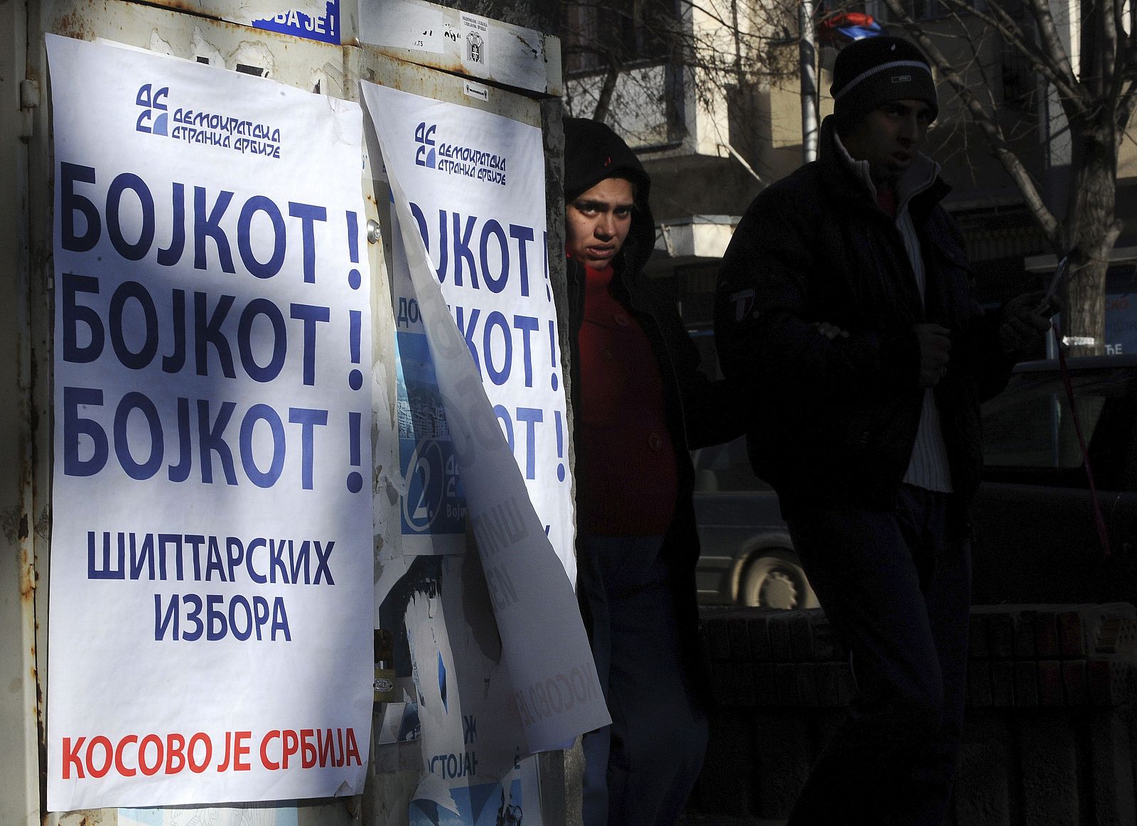 CAMPAÑA ELECTORAL EN KOSOVO