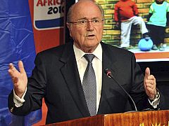 Blatter recomienda "abstención sexual" a los gays y lesbianas en el Mundial de Qatar