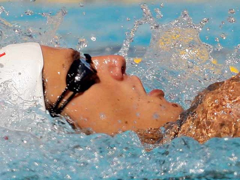 Aschwin Wildeboer gana la medalla de bronce en los 100 metros espalda 