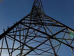 La luz subirá el 1 de enero un 9,8% y el gas se incrementará el 3,9%
