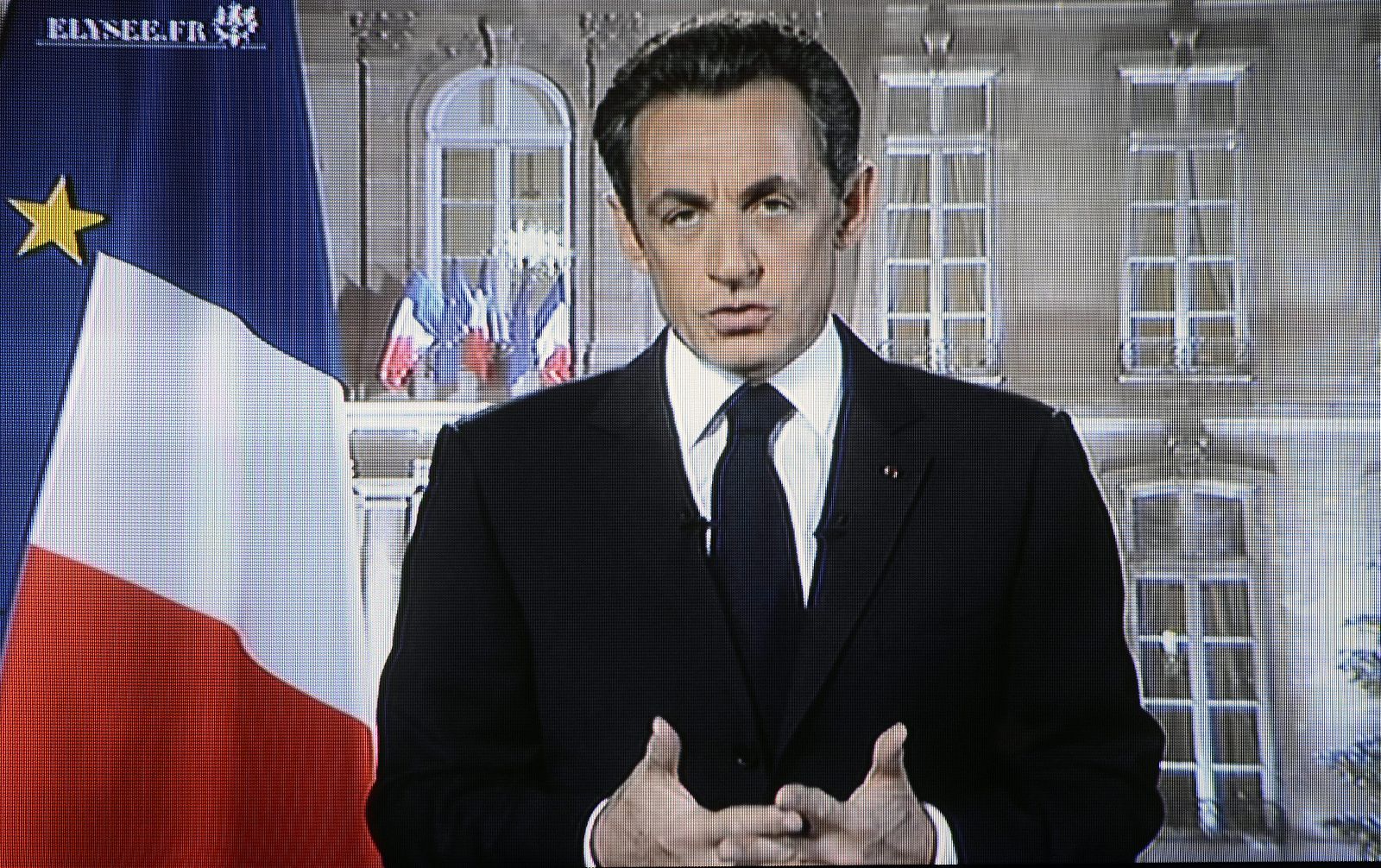 MENSAJE DE FIN DE AÑO DEL PRESIDENTE NICOLAS SARKOZY
