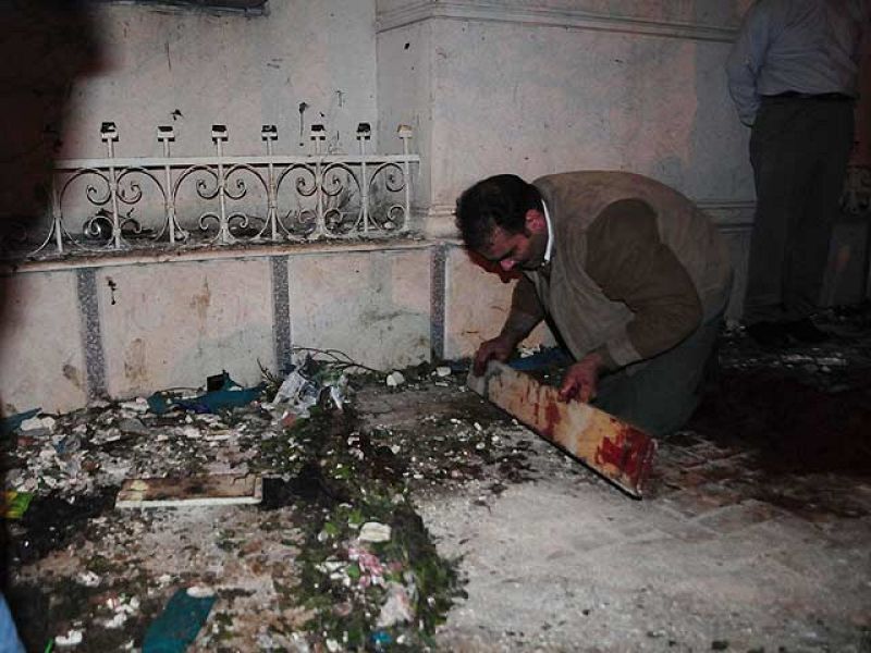 Al menos 21 muertos en un atentado contra una iglesia cristiana de Egipto