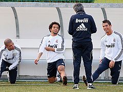 Mourinho confirma que Higuaín pasará por el quirófano
